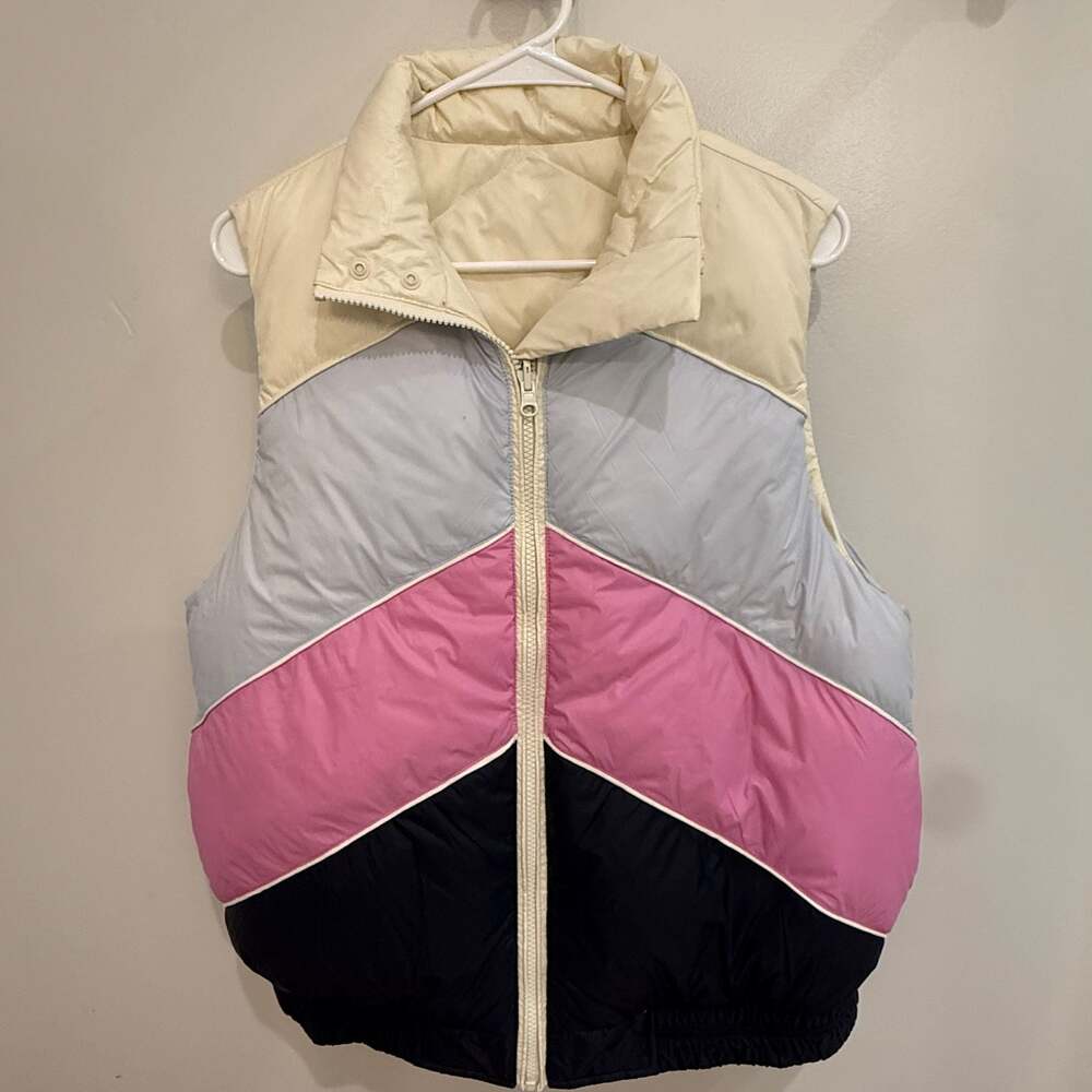 Marine Layer reversible puffer vest, 80's style size large